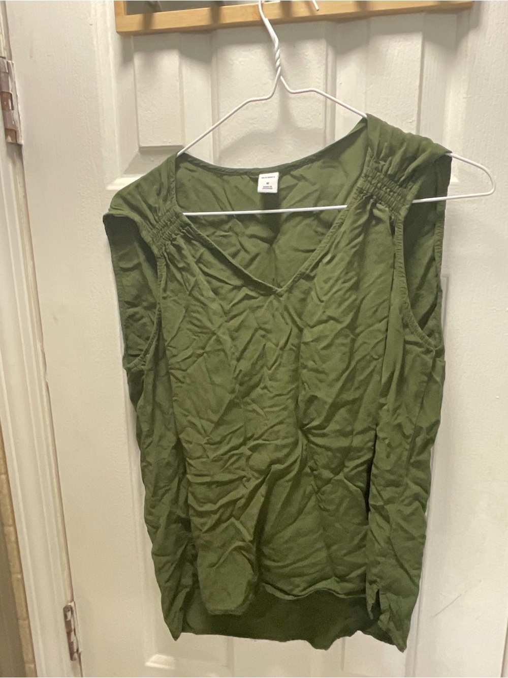 Olive Green Old Navy V-Neck Ruched-Shoulder Sleeveless Top Size M